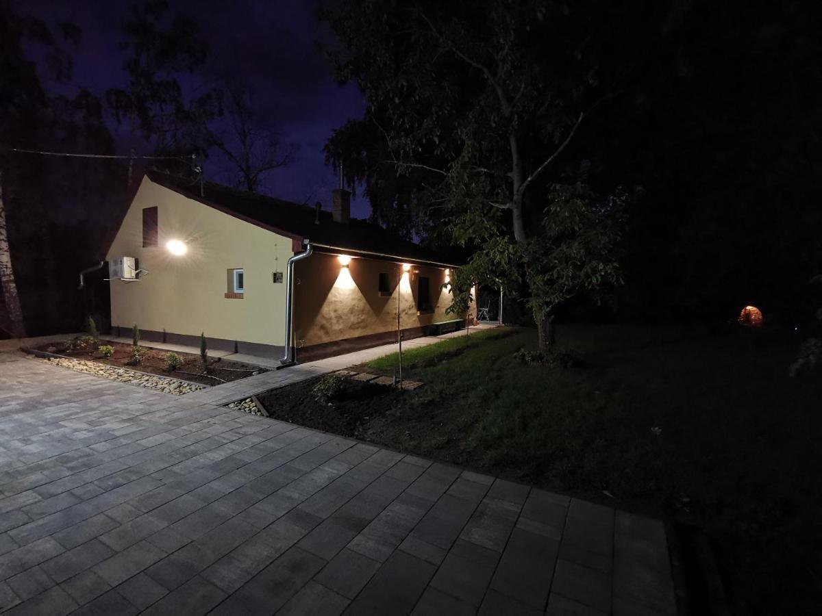 Szent Erzsebet Apartmanhaz Kecskemét Exterior photo