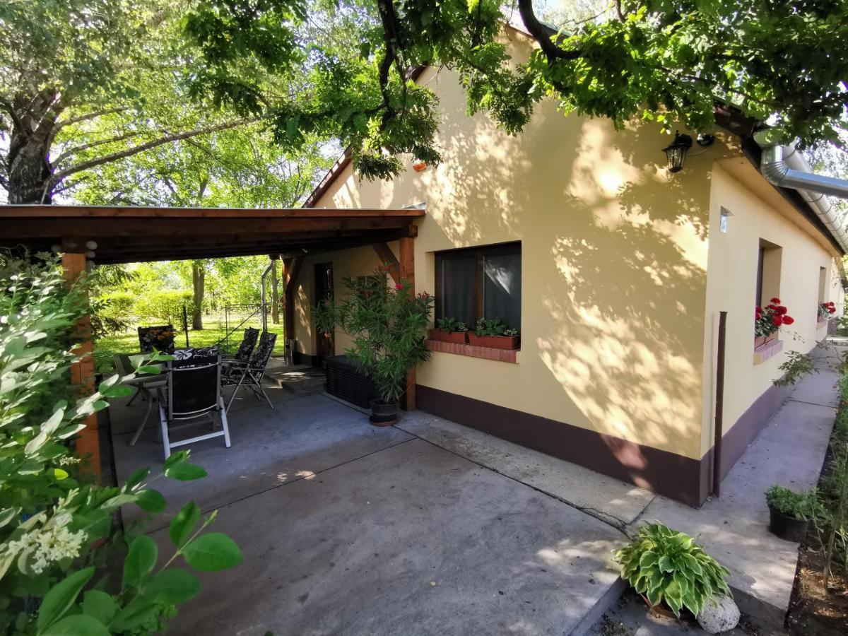 Szent Erzsebet Apartmanhaz Kecskemét Exterior photo